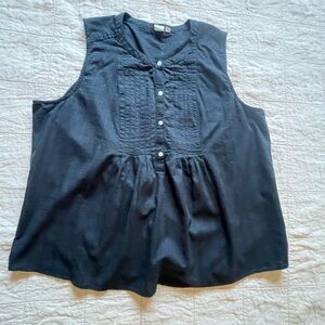 GAP Sleeveless Black Button-Front Pintuck Blouse